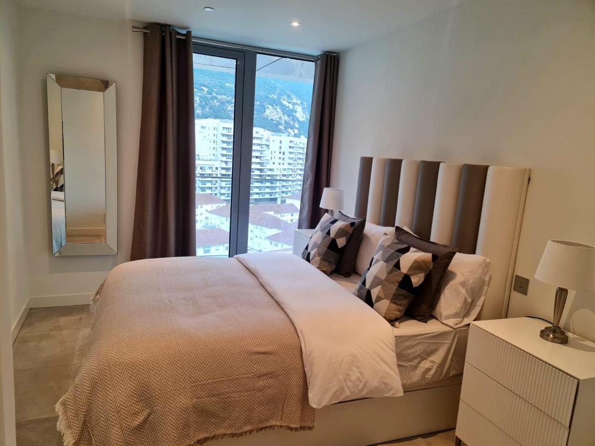 Luxury Apartment In Eurocity Gibraltar Eksteriør billede