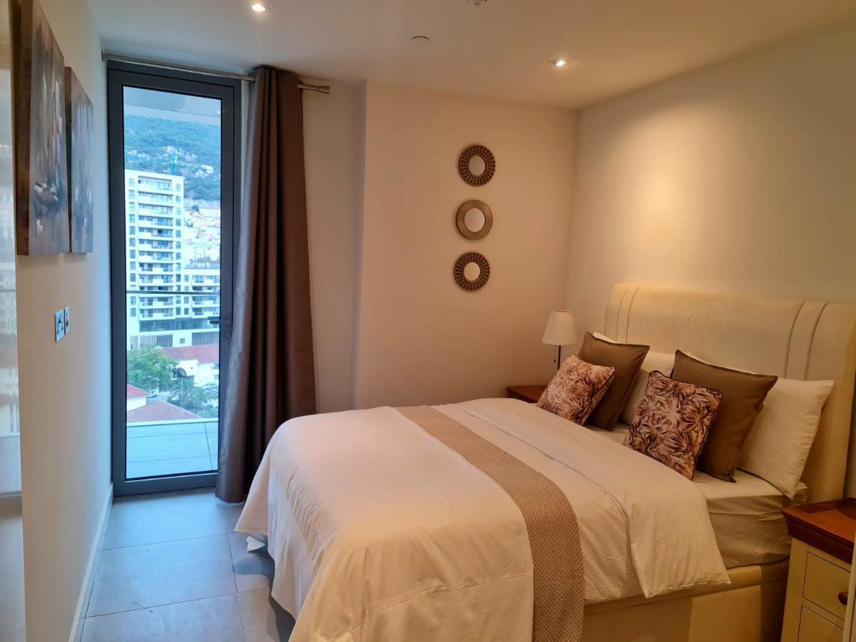 Luxury Apartment In Eurocity Gibraltar Eksteriør billede